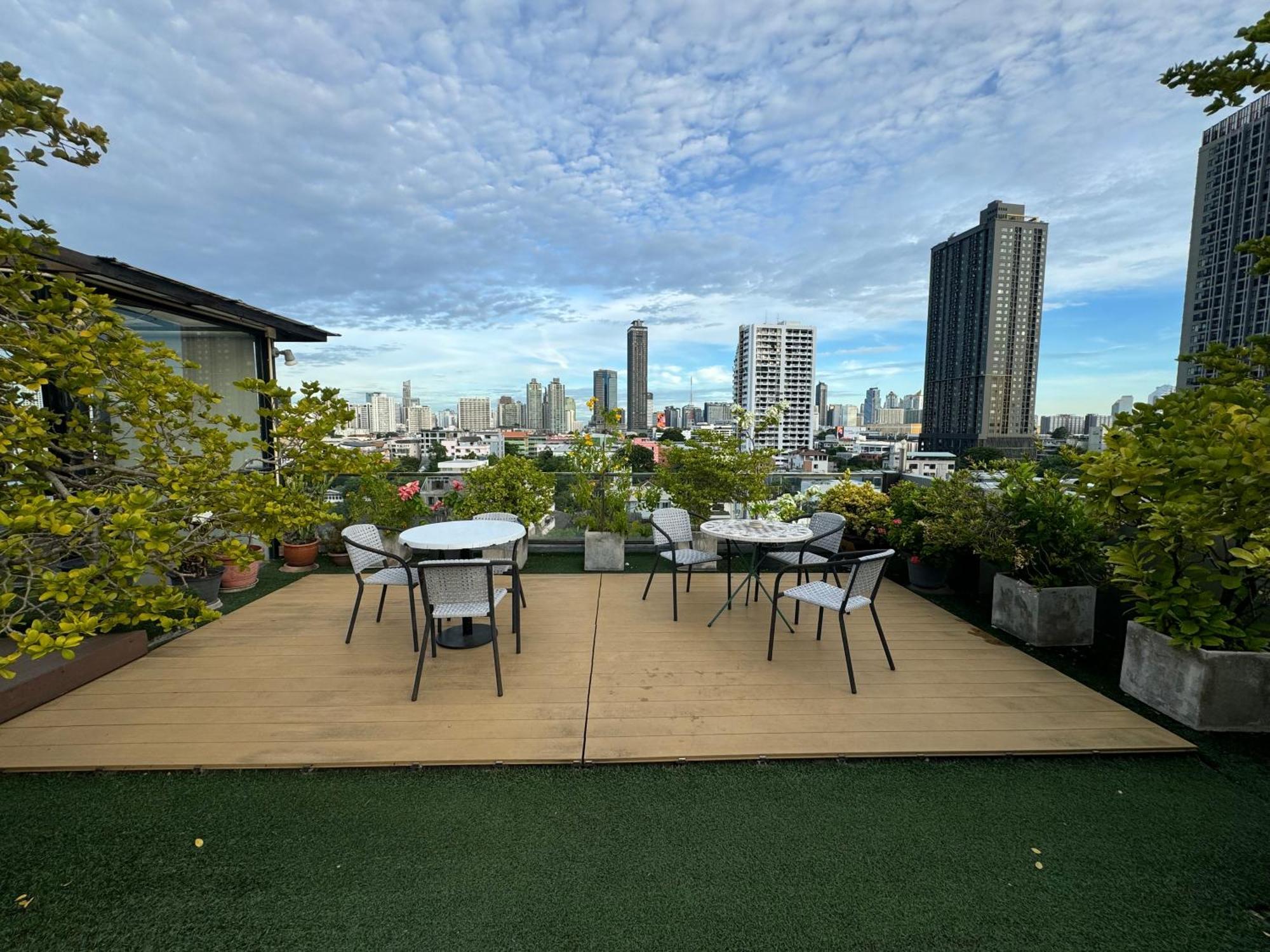 W8 Condo, Luxe 2 Bedroom Private Floor, Best Hip Central Bangkok Area, 5 Mins From Thonglo Bts Station Exterior foto
