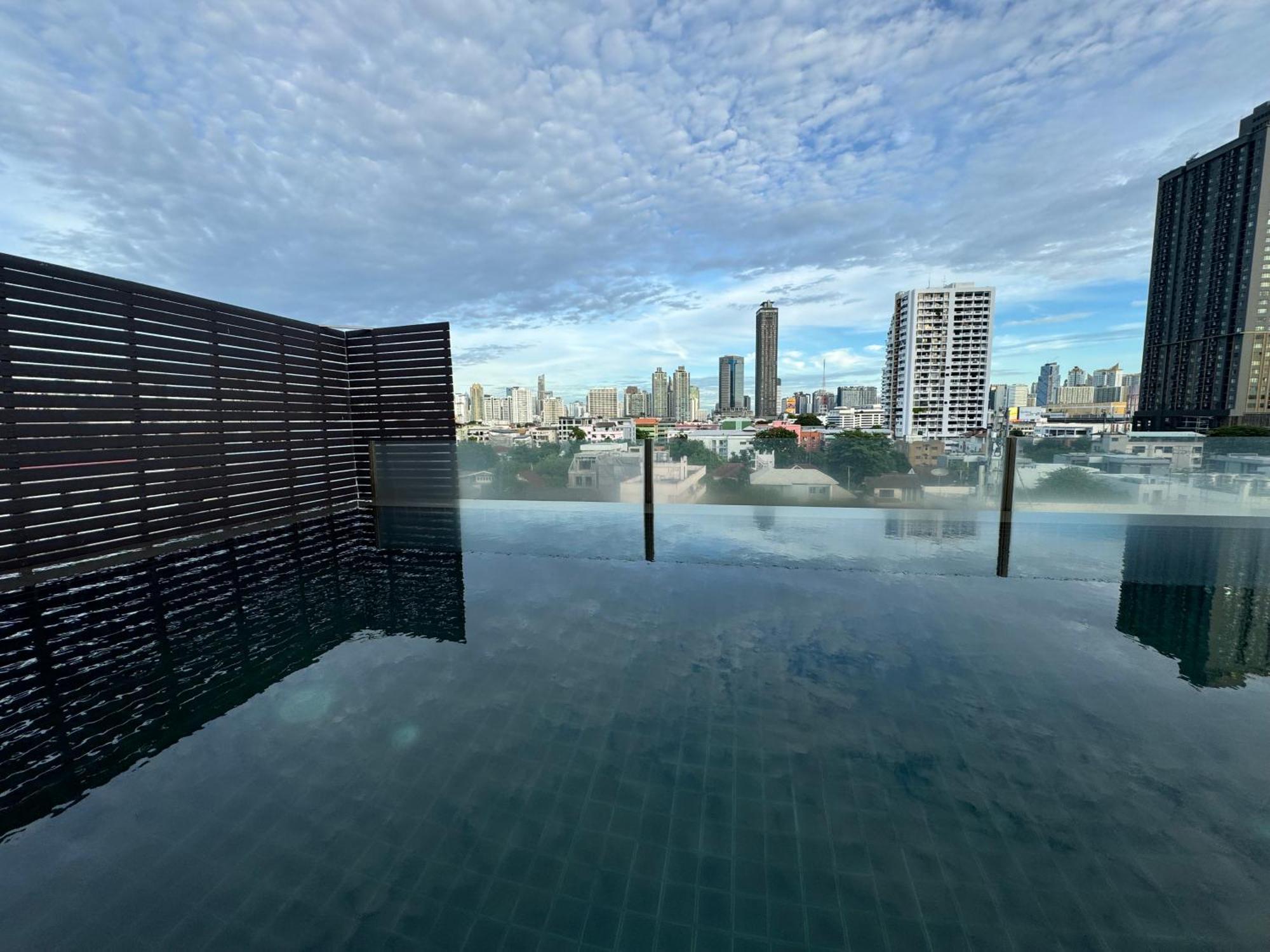 W8 Condo, Luxe 2 Bedroom Private Floor, Best Hip Central Bangkok Area, 5 Mins From Thonglo Bts Station Exterior foto